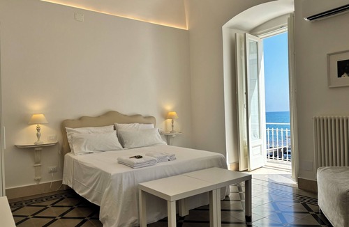 Molfetta Apartment | [Antica Dimora Sul Mare]Turchese - Luxury Apartment with Seaview - Molfetta