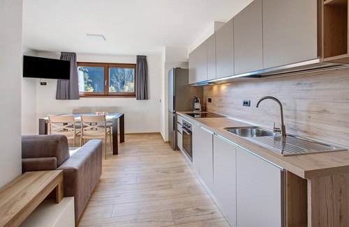 Isolaccia Apartment | Apartment '4' with Mountain View, Shared Garden and Wi-Fi