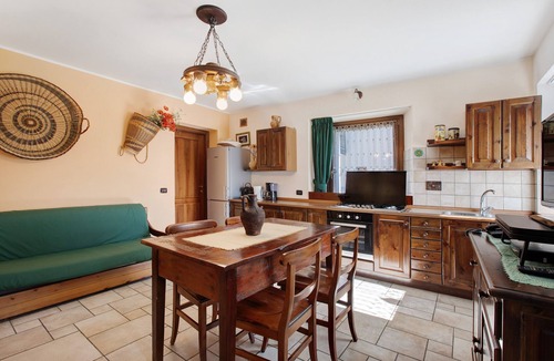 Saint-Pierre Apartment | Apartment 'A7' with Mountain View, Private Terrace and Wi-Fi