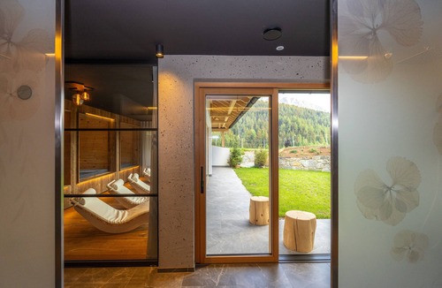 Valle San Silvestro Apartment | Apartment 'Altmessnerhof Glücksklee' with Mountain View, Shared Terrace and Wi-Fi