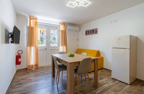 Pachino Apartment | Apartment 'Beb Della Stazione - Arrivo' with Wi-Fi and Air Conditioning