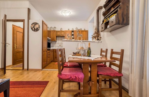 Ragoli Apartment | Apartment 'Collini' with Mountain View and Wi-Fi