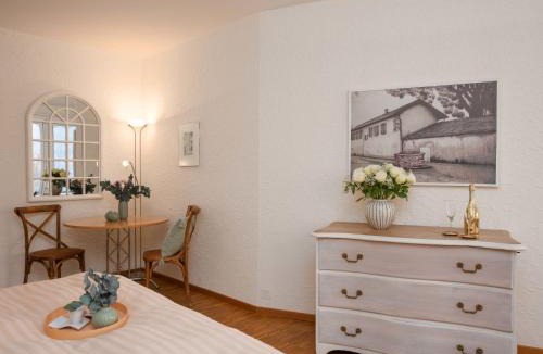 Ascona Apartment | Apartment Double Room Classic-8 by Interhome