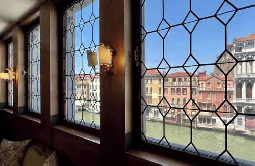 Cannaregio Apartment | Apartment Lagoon with a view of the Grand Canal