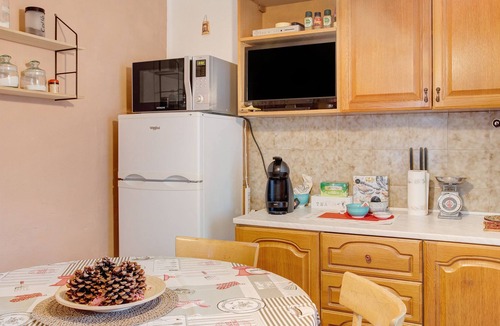 Valtellina Apartment | Apartment "Lanzada 2" with Mountain View & Balcony