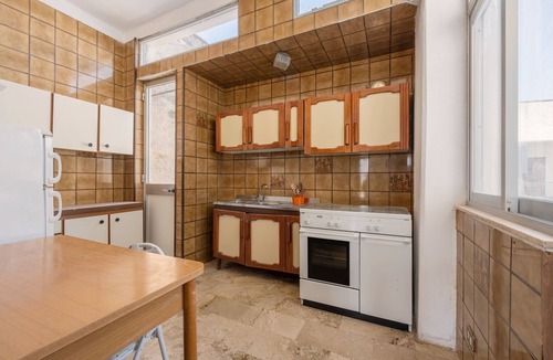 Mondello Apartment | Apartment 'Large Martini' with Mountain View, Wi-Fi and Air Conditioning