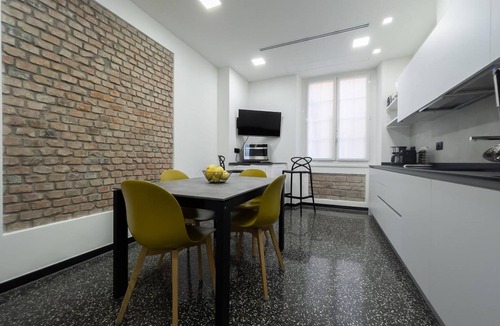Albenga Apartment | Apartment 'Largodoria - Via Genova' with Sea View, Wi-Fi and Air Conditioning