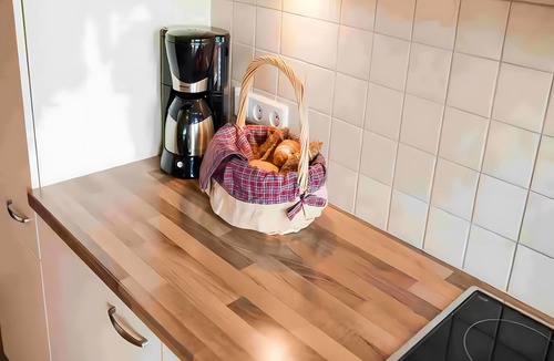 Lagundo Apartment | Apartment 'Mohnblume' with Mountain View, Wi-Fi and Air Conditioning
