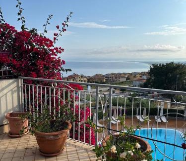 Pizzo Apartment | Apartment Napitia Hills