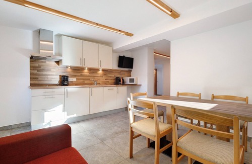 Racines Apartment | Apartment “Steinhof Jaufennest” with Mountain View, Shared Terrace and Wi-Fi