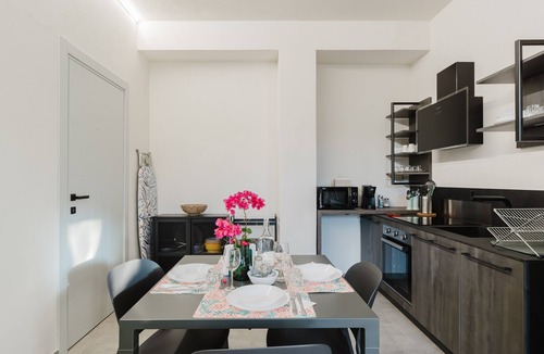 Marsala Apartment | Apartment 'Vento E Salsedine Grecale' with Private Garden, Wi-Fi and Air Conditioning
