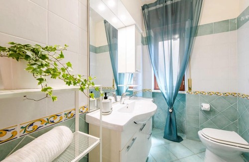 Vietri sul Mare House | Apartment with panoramic terrace 100 meters from the sea