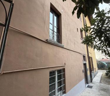 Erba Apartment | Appartamento al Borghetto