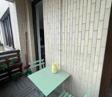 Olgiate Comasco Apartment | Appartamento con vista su Brunate