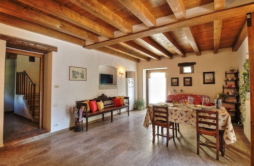 Montioni Apartment | Appartamento con piscina 10 posti letto