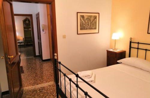 Castello Apartment | APPARTAMENTO Ruga Giuffa