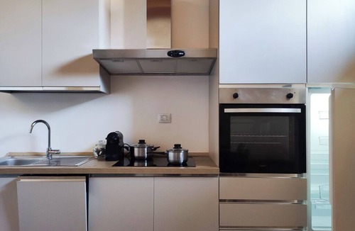 Zona Farini Apartment | Authentic Milanese Apartment with Excellent City Connections, 15 min from Duomo