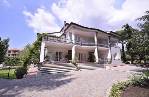 Mascalucia Hotel | B&B Blanc Maison Etna - Relais & Charme