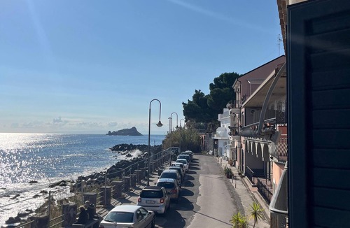Capo Mulini Apartment | B&B Capomulini