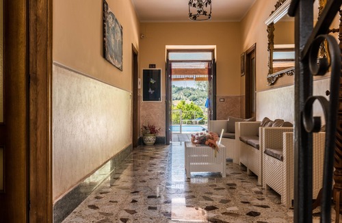 Roccadaspide Bed & Breakfast | B&B La Mortella