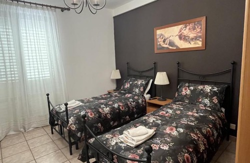Leonforte Bed & Breakfast | B&B Pokerdassi