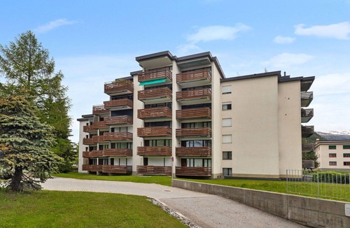 Davos-Dorf Apartment | Beautiful apartment for 6 guests with WIFI, pool, TV and balcony