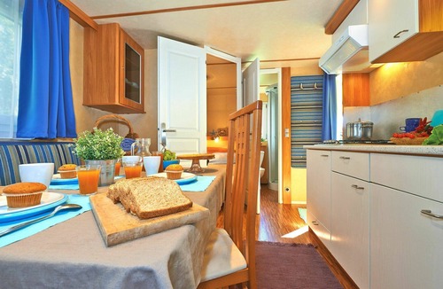 Baia Domizia House | Beautiful apartment in villa for 5 people with WIFI, pool, A/C and terrace