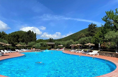 Riparbella Apartment | Beautiful apartment for 6 people with A/C, pool, WIFI, TV and patio