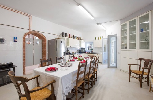Colobraro House | Beautiful home in Colobraro with WiFi