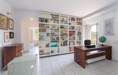 Monterotondo Marittimo House | Beautiful Home In Monterotondo Marittimo