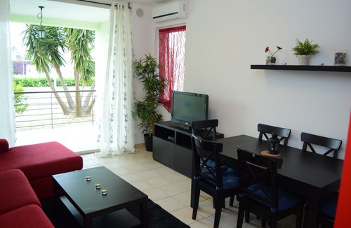 Isca Marina Apartment | Beautiful large coastal apartment on Ionian Sea 2