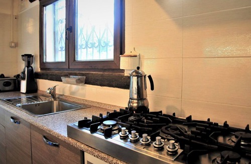 Chiaramonte Gulfi Villa | Beautiful private villa with private pool, A/C, WIFI, TV, patio, pets allowed and panoramic view
