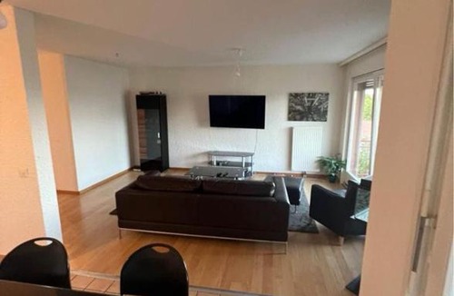 Orbe Apartment | Bel Appartement de 3 pièces