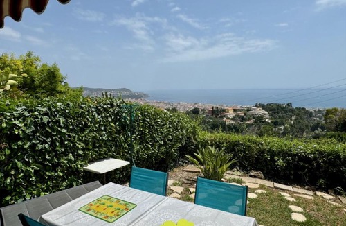 Saint Pierre de Feric Apartment | Bellevue