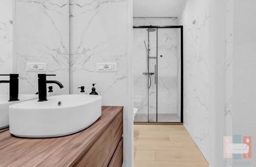 Milan Apartment | BER14: Elegant, Bright Apartment in Central Milan