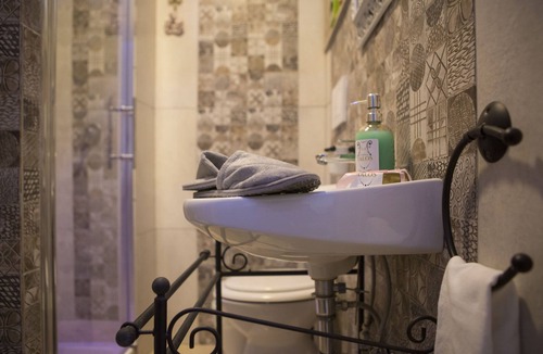 Ruvo di Puglia Bed & Breakfast | BETWEEN ART, FOOD AND CULTURE . THE DISTANCES OF TALOS