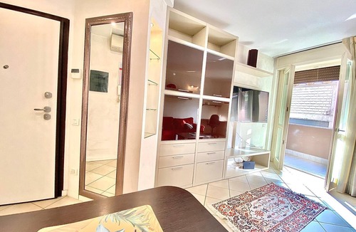 Certosa Apartment | Between Centro Città and Fera Milano, with private and guarded parking