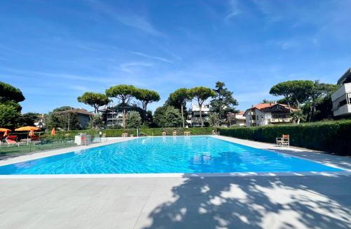 Alba Apartment | Bilocale con balcone e piscina a Riccione