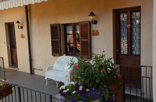 Borgosesia Apartment | Bilocale Vecchio Borgo