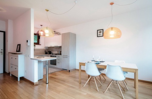 Como Apartment | Bird's Eye View