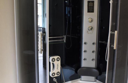 Cairate Apartment | Black & White - My Place Malpensa