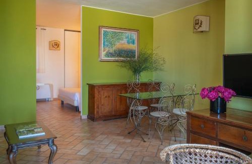 Montegridolfo Hotel | Borgo degli Ulivi - Castello di Montegridolfo