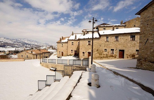 Castel del Giudice Hotel | Borgotufi Albergo Diffuso
