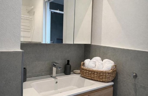 Como Apartment | Borgovico Modern Romantic Como Central Apt