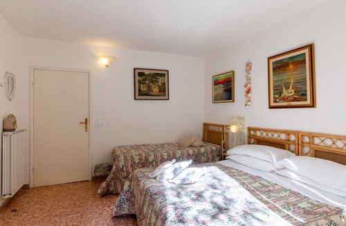 Marina di Castagneto Carducci Apartment | Bougainvillea, La Pineta, Castagneto Carducci, Livorno and Coast