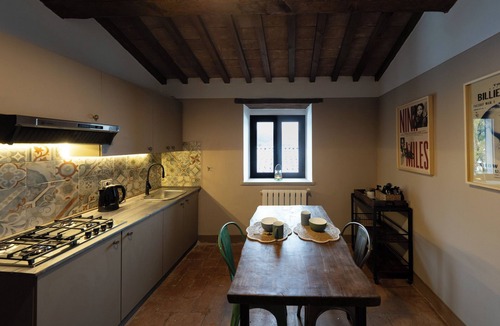Fraccano House | Breathtaking Hillside Retreat - Renovated Apt with Infinity-View Pool