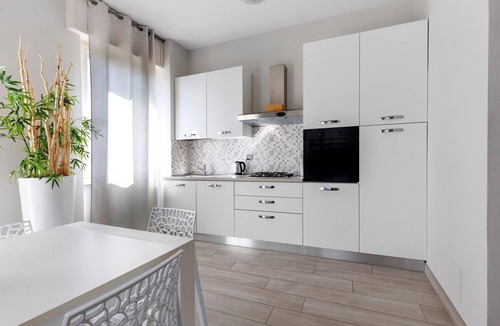 Lonato del Garda House | Bright and Modern – Damasco Three-Room Apartment