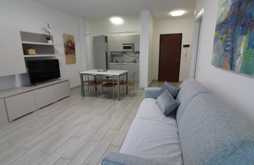 Lignano Sabbiadoro Apartment | Bright flat with sea view