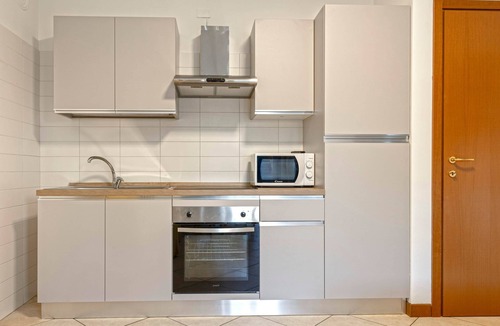 Bergamo Apartment | Bright Studio Apartment with Private Garden