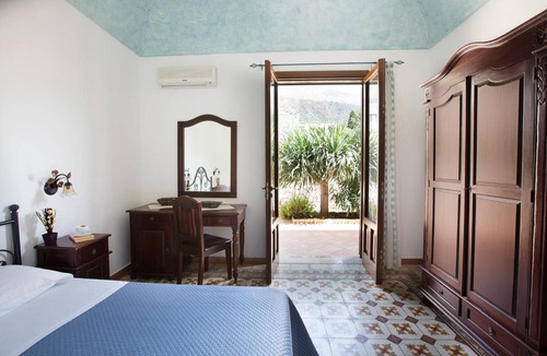 Castelluzzo Hotel | Cala di Ponente